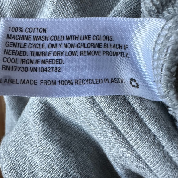 Women’s Gray V-Neck Crop Top Short Sleeve  Sweatshirt Size Small - Picture 4 of 6